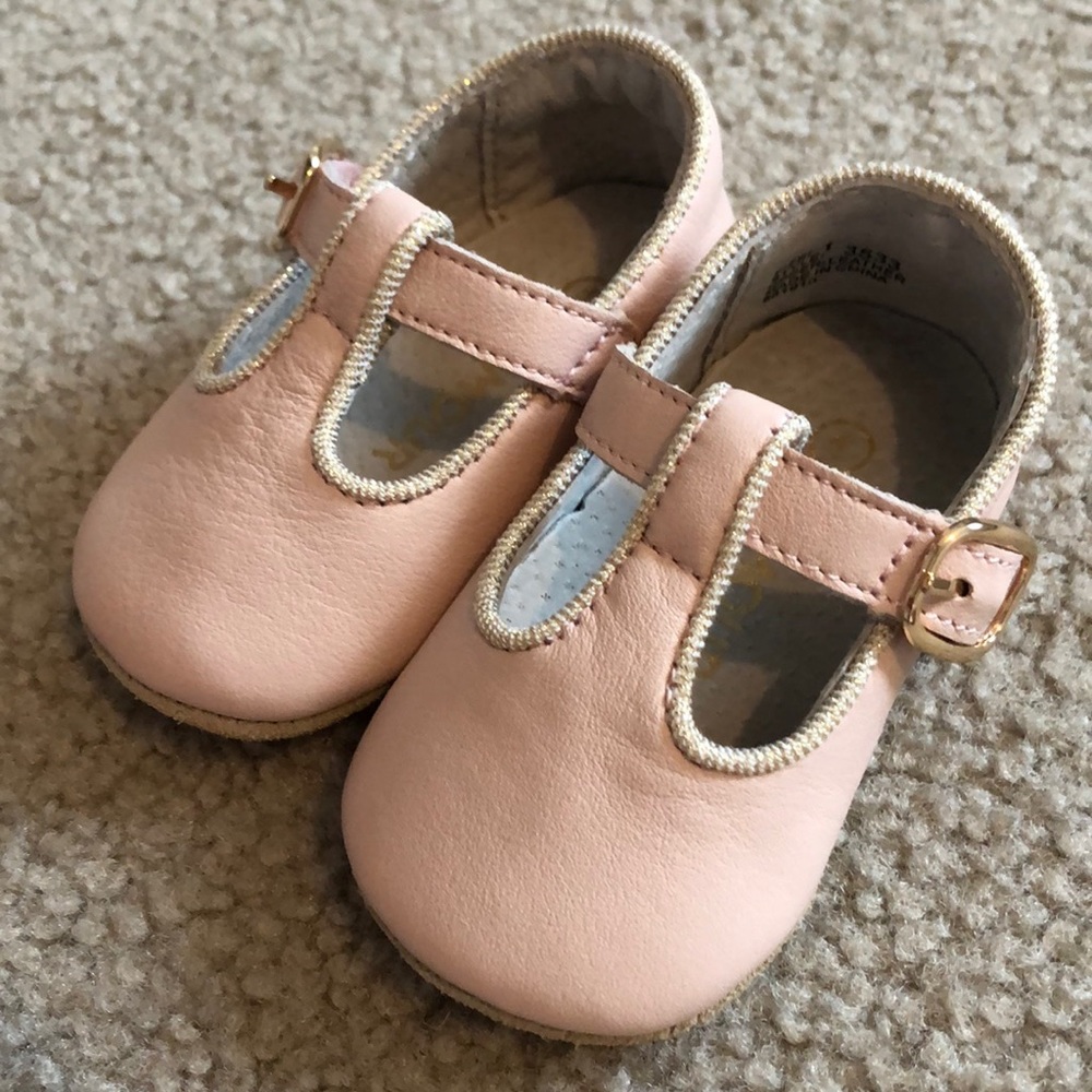Baby shoe - Picture 2 of 3